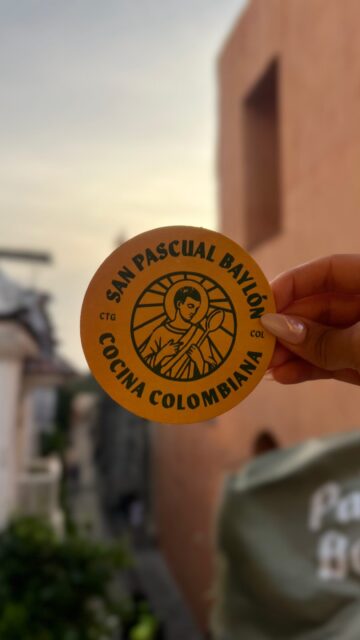 En San Pascual celebramos contigo esos días que se convierten en recuerdos: cumpleaños, aniversarios, reuniones y eventos para compartir con quienes más quieres.Haz de tu próxima celebración un momento para recordar💛