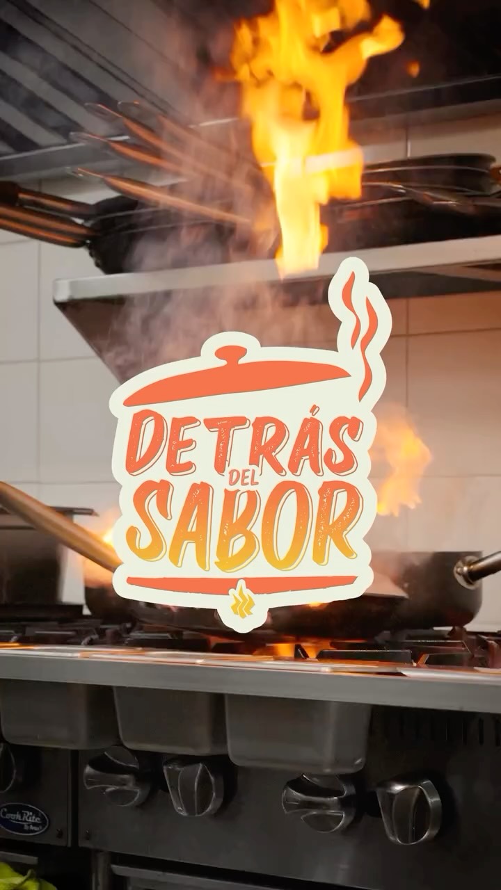Detrás de cada gran experiencia, hay alguien que la hace posible. ✨

Hoy conocemos un poquito más de Mairon, nuestro supervisor de servicio, y de todo lo que ha aprendido haciendo de la hospitalidad una forma de conectar con las personas.